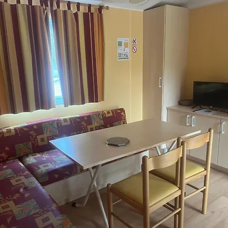 Mobilhome Saule Avec Terrasse 4 P * Saint-Martial-de-Nabirat